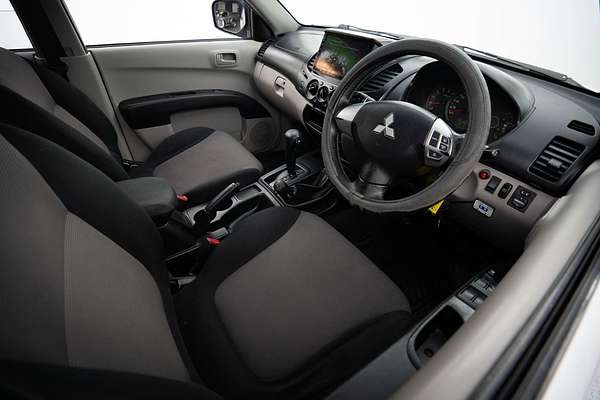 2011 Mitsubishi Triton GL-R MN 4X4