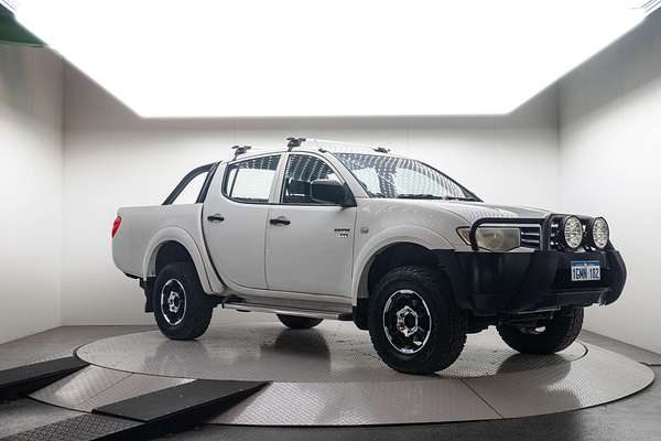 2011 Mitsubishi Triton GL-R MN 4X4