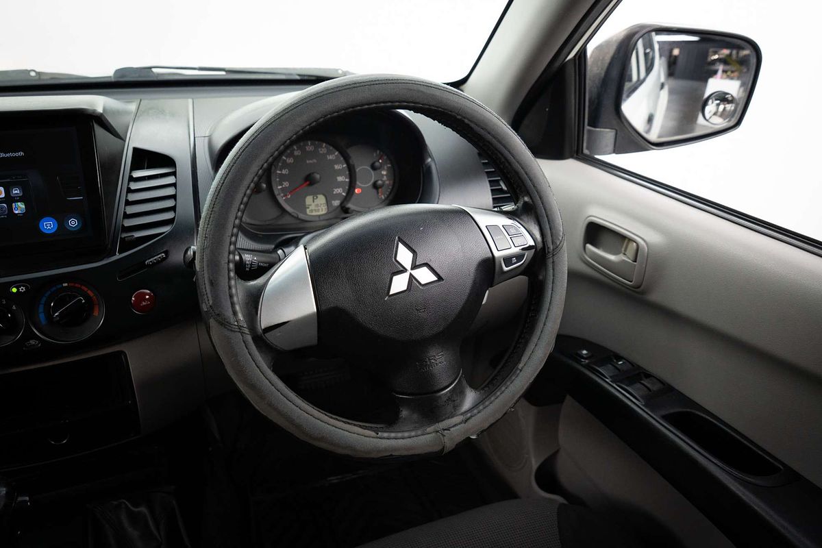 2011 Mitsubishi Triton GL-R MN 4X4
