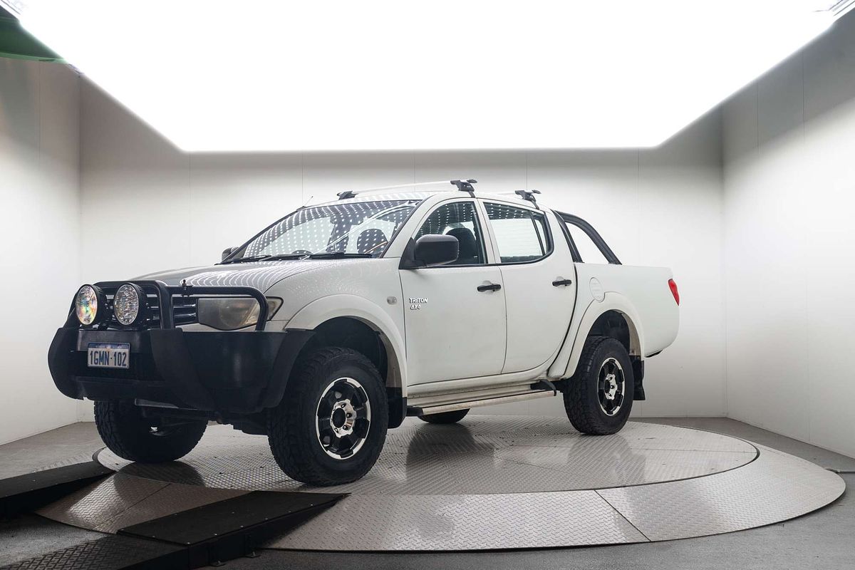 2011 Mitsubishi Triton GL-R MN 4X4