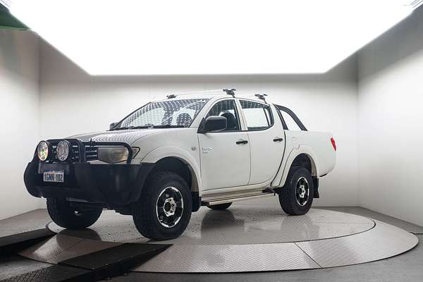 2011 Mitsubishi Triton GL-R MN 4X4