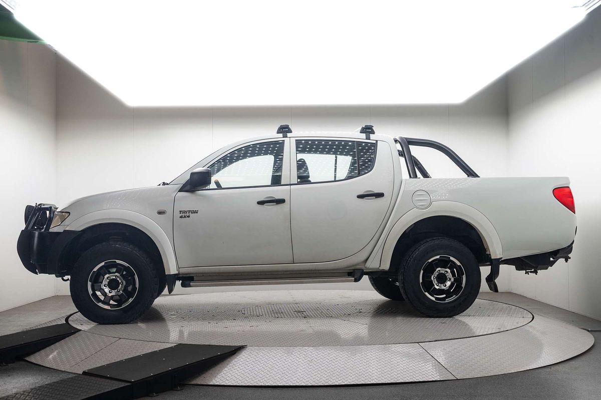 2011 Mitsubishi Triton GL-R MN 4X4