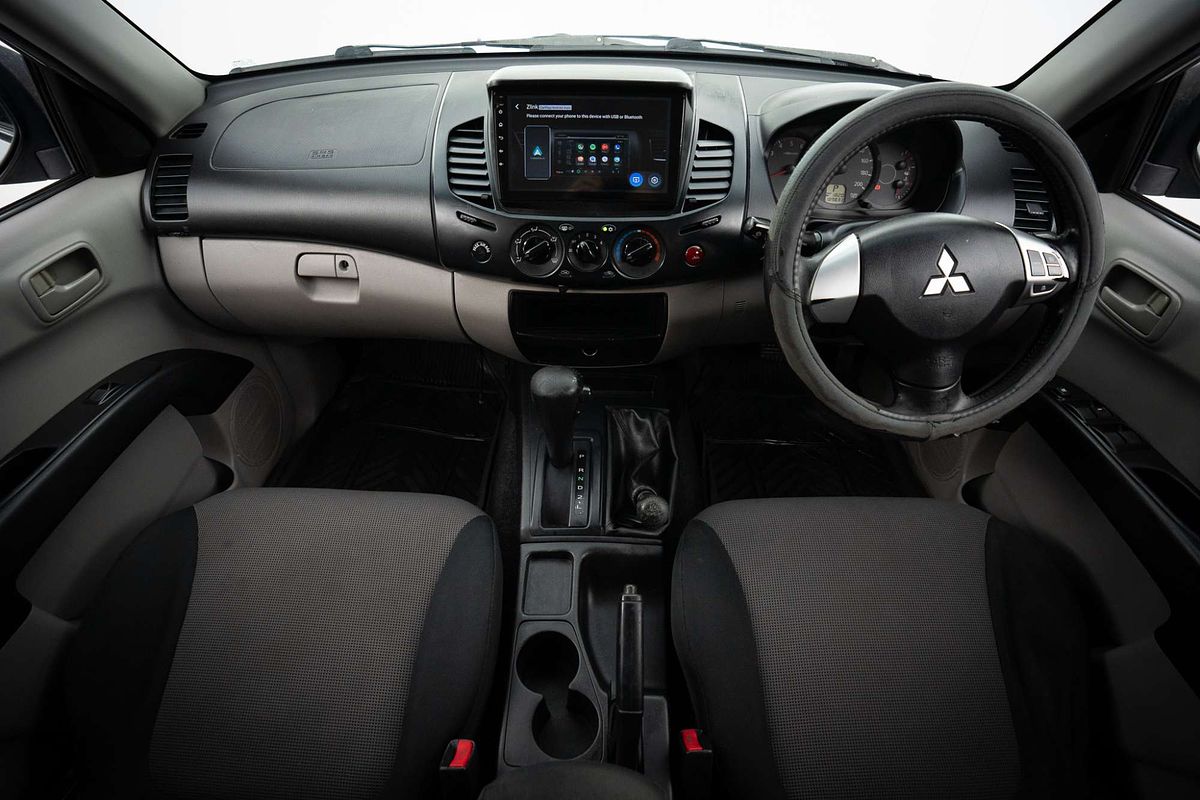 2011 Mitsubishi Triton GL-R MN 4X4