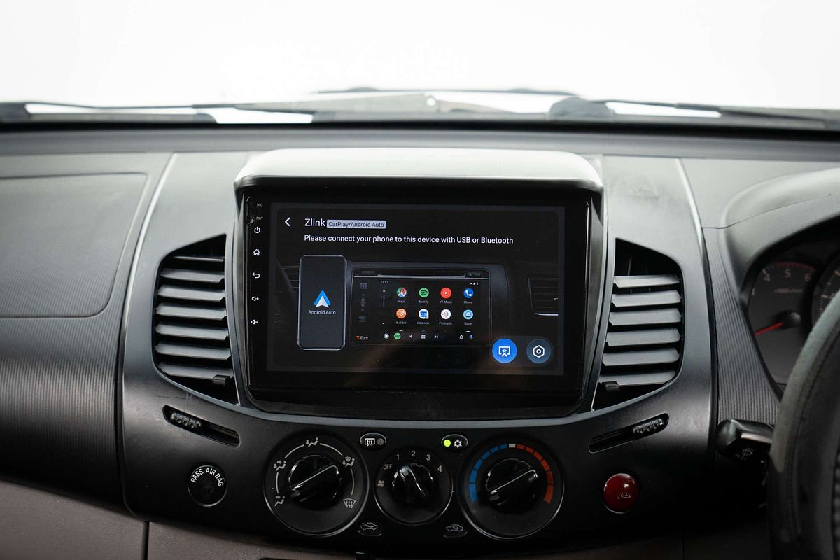 2011 Mitsubishi Triton GL-R MN 4X4