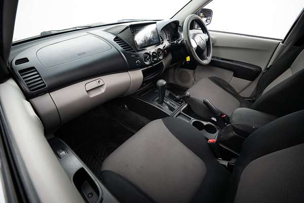 2011 Mitsubishi Triton GL-R MN 4X4