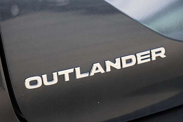 2024 Mitsubishi Outlander PHEV GSR ZM