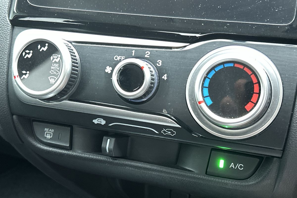 2014 Honda Jazz VTi GF