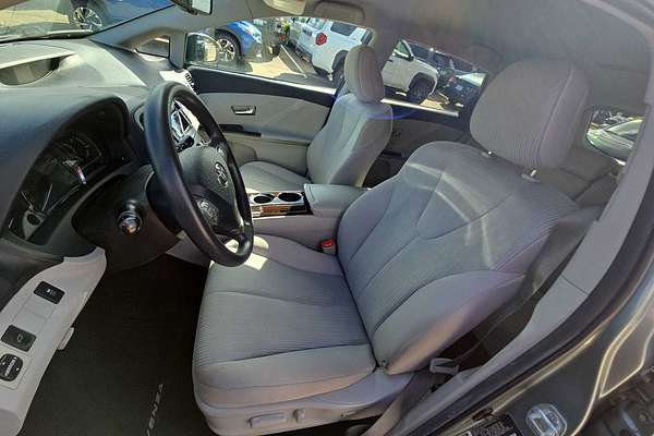 2012 Toyota Venza LE