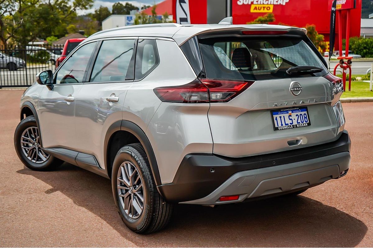 2024 Nissan X-TRAIL ST T33