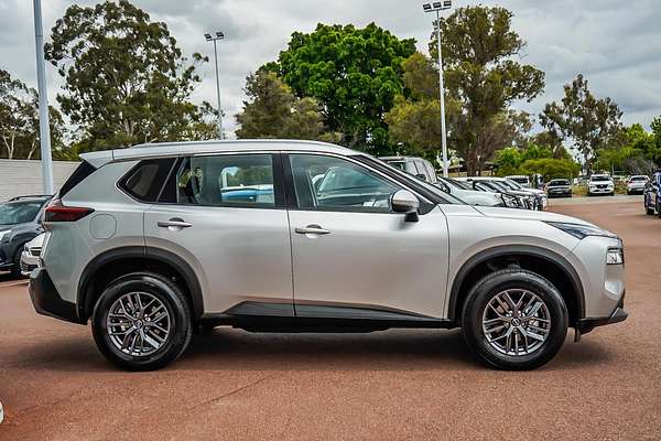 2024 Nissan X-TRAIL ST T33