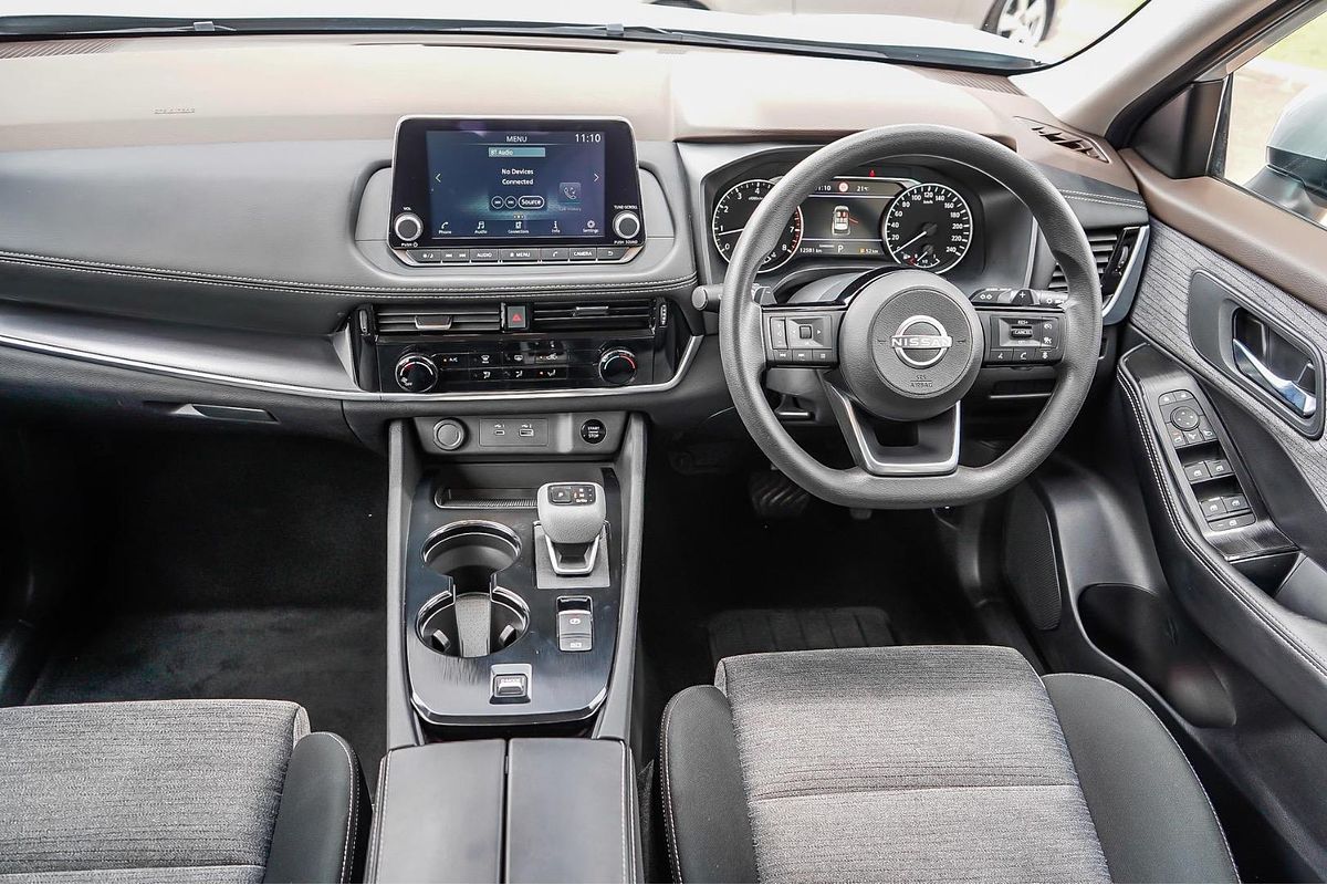 2024 Nissan X-TRAIL ST T33