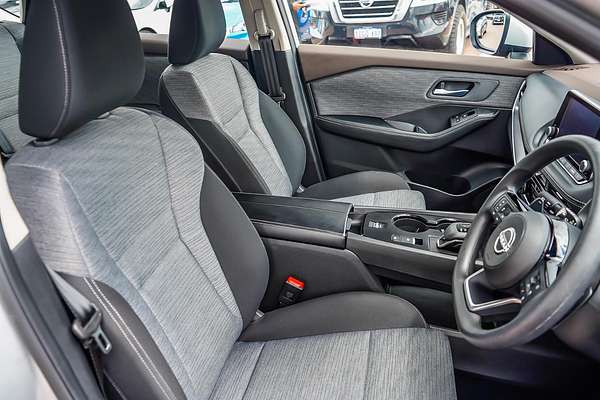 2024 Nissan X-TRAIL ST T33