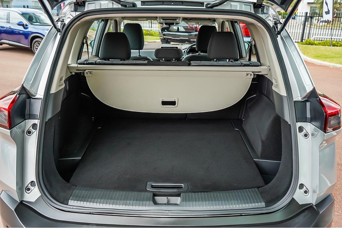 2024 Nissan X-TRAIL ST T33