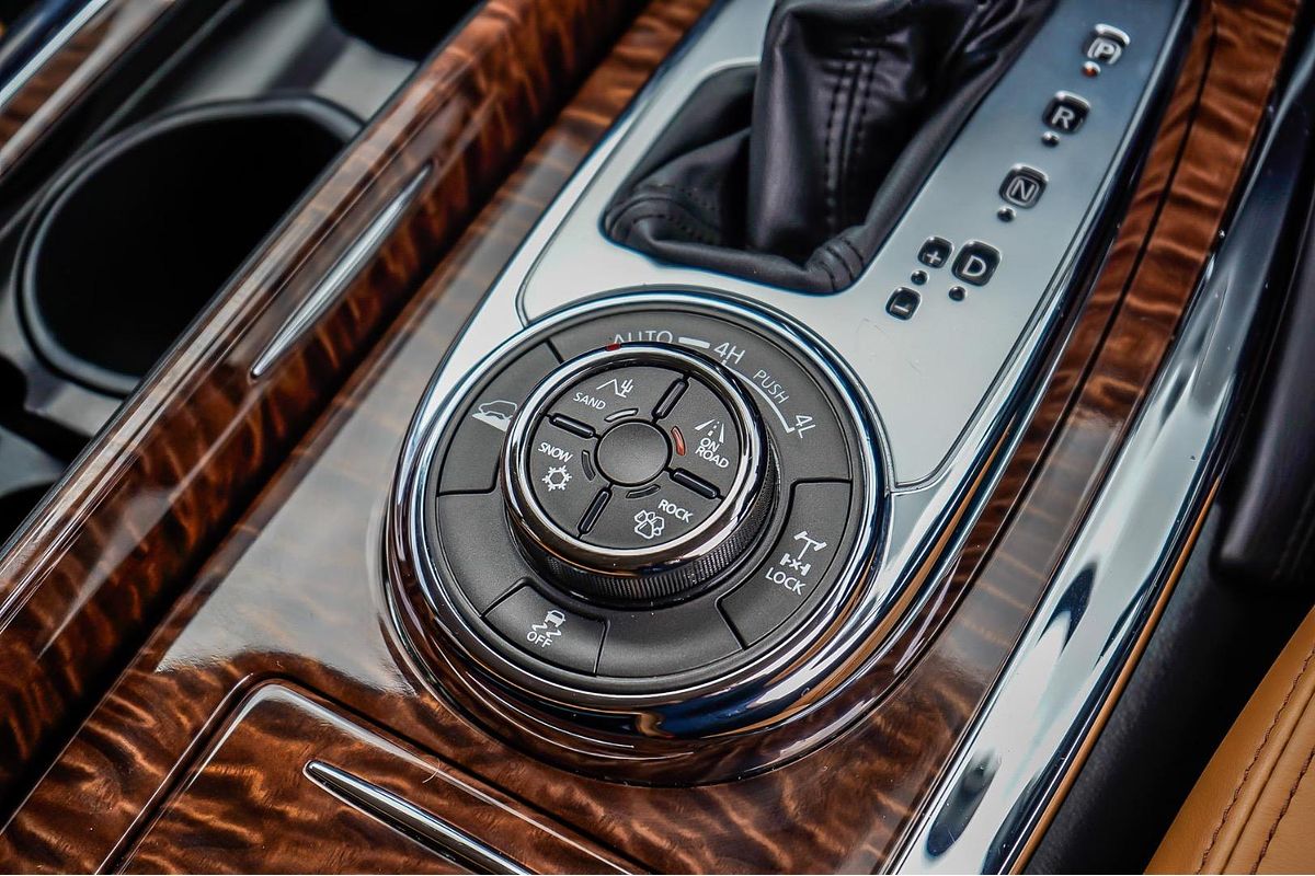 2023 Nissan Patrol Ti Y62