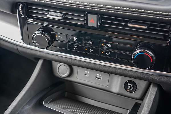 2024 Nissan X-TRAIL ST T33