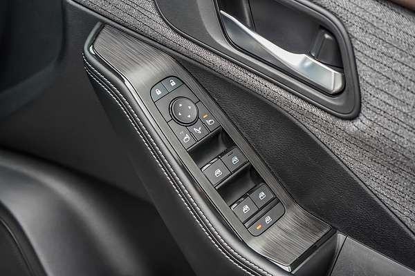 2024 Nissan X-TRAIL ST T33