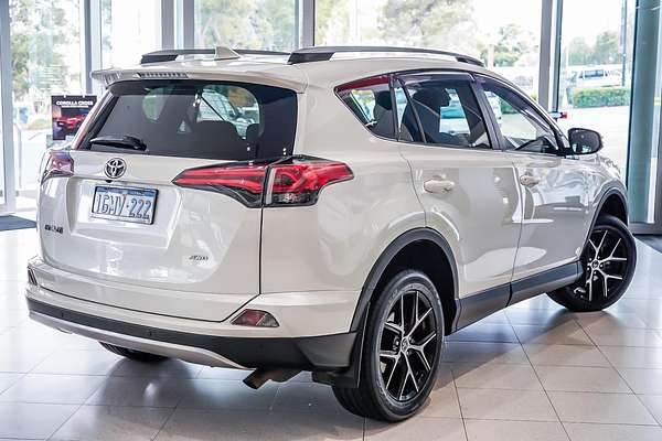 2017 Toyota RAV4 GXL ASA44R