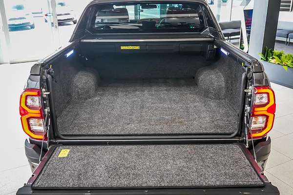 2025 Toyota Hilux Rogue 48V GUN126R 4X4