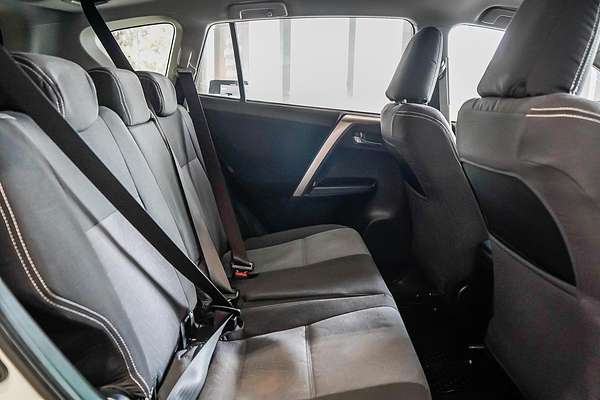 2017 Toyota RAV4 GXL ASA44R