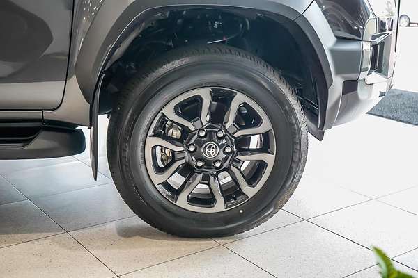 2025 Toyota Hilux Rogue 48V GUN126R 4X4