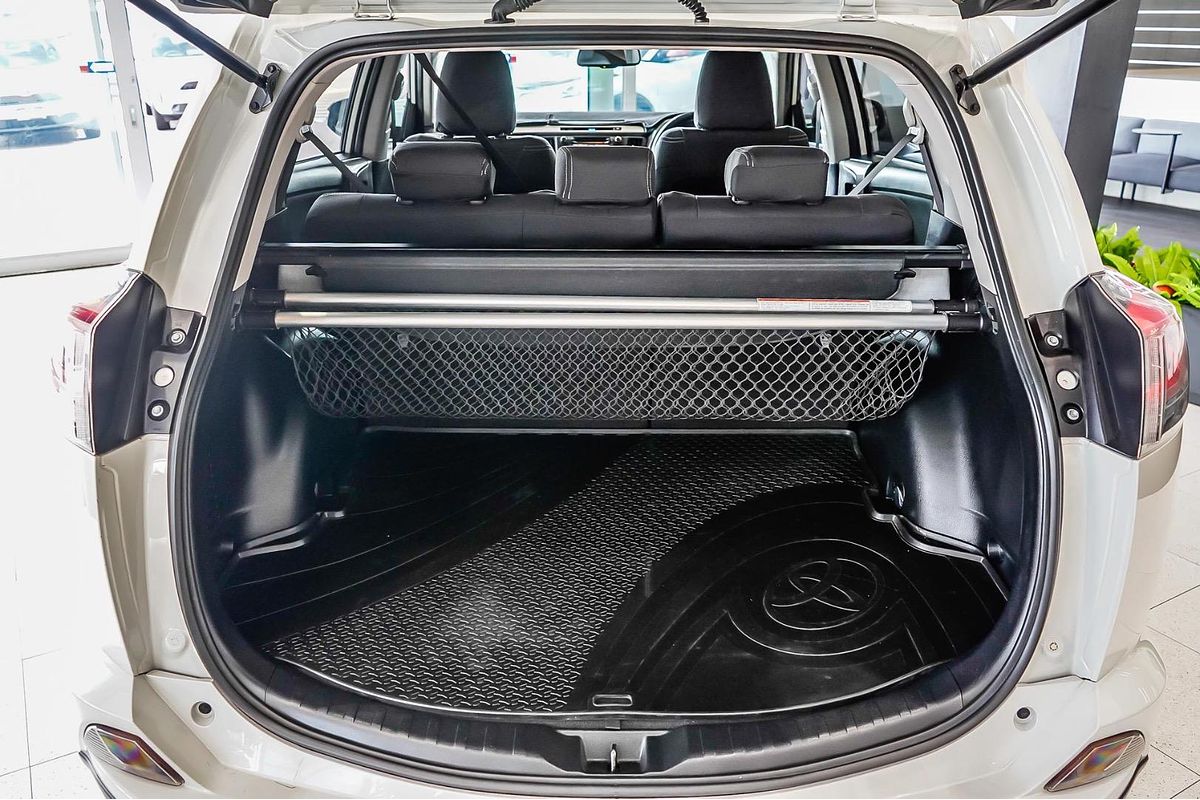 2017 Toyota RAV4 GXL ASA44R