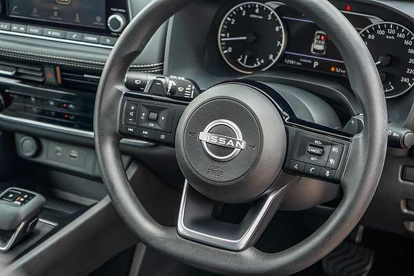 2024 Nissan X-TRAIL ST T33