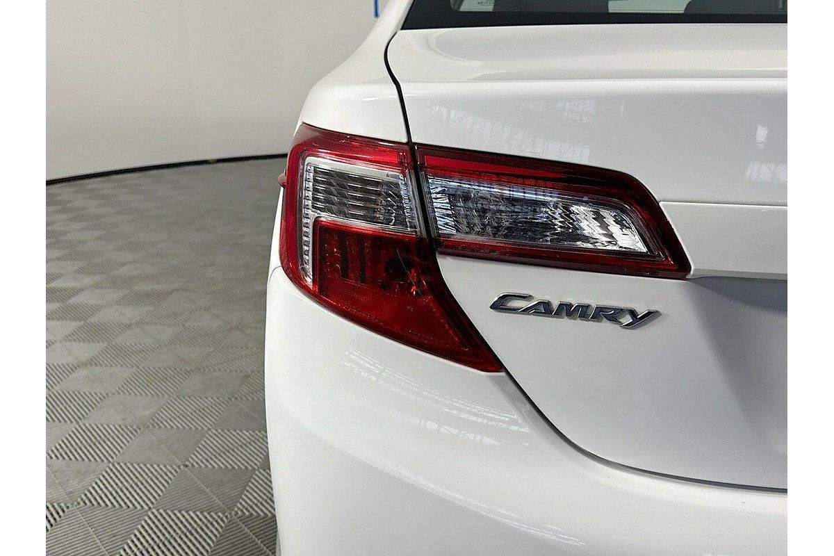 2014 Toyota Camry Hybrid H AVV50R