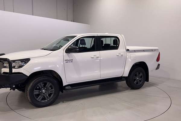 2022 Toyota Hilux SR GUN126R 4X4