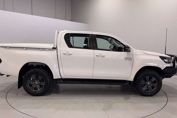 2022 Toyota Hilux SR GUN126R 4X4