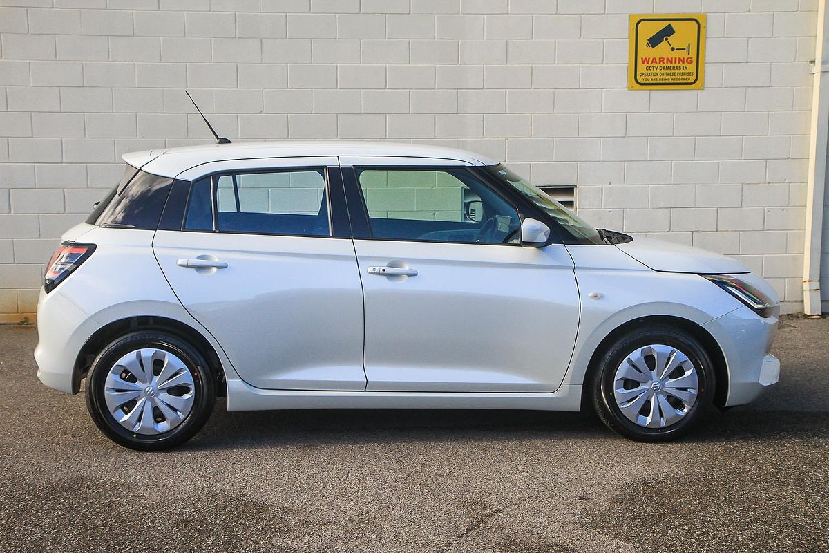 2025 Suzuki Swift Hybrid UZ