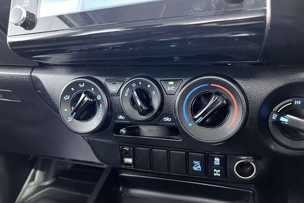 2022 Toyota Hilux SR GUN126R 4X4