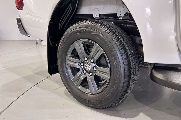 2022 Toyota Hilux SR GUN126R 4X4