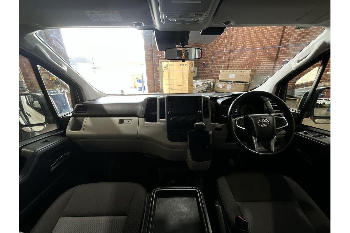 2022 Toyota Hiace Commuter GDH322R ELWB High Roof