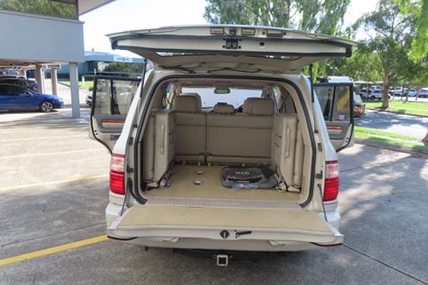 2002 Lexus LX LX470 UZJ100R