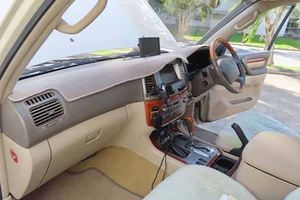 2002 Lexus LX LX470 UZJ100R