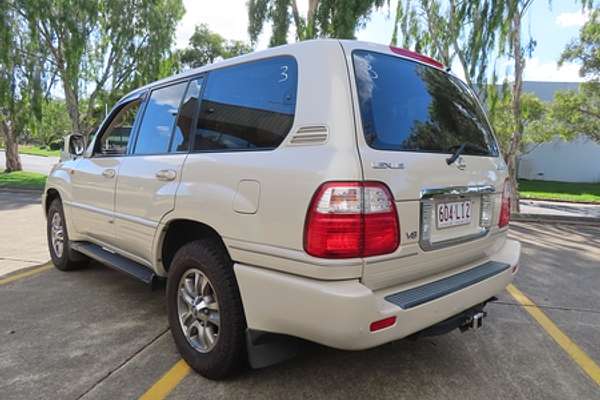 2002 Lexus LX LX470 UZJ100R