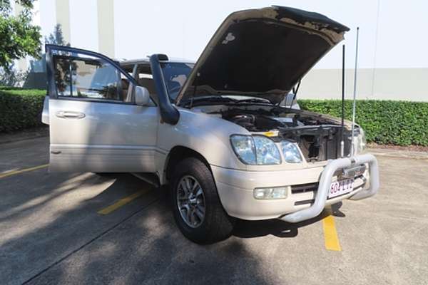 2002 Lexus LX LX470 UZJ100R