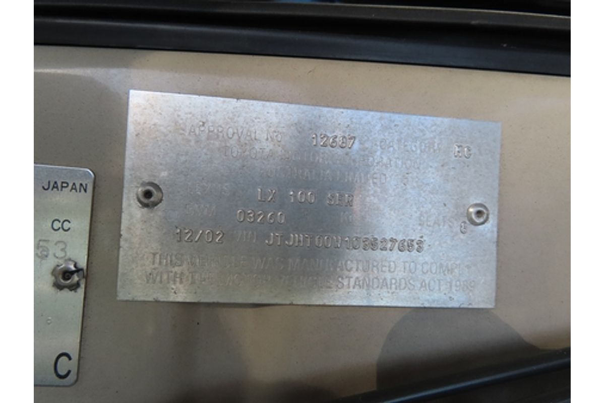 2002 Lexus LX LX470 UZJ100R