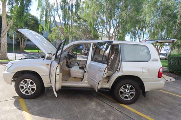 2002 Lexus LX LX470 UZJ100R