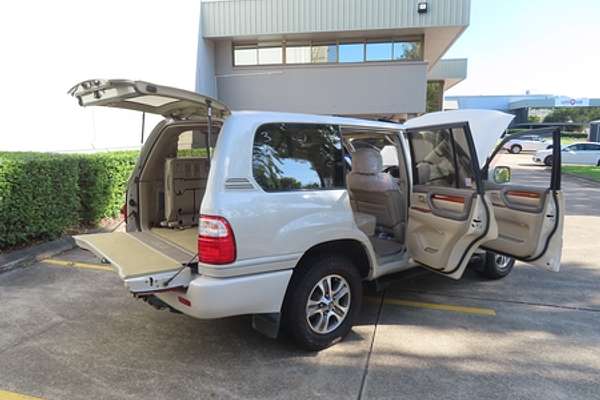 2002 Lexus LX LX470 UZJ100R