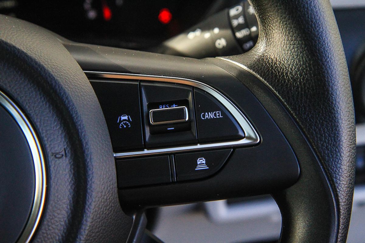 2025 Suzuki Swift Hybrid UZ