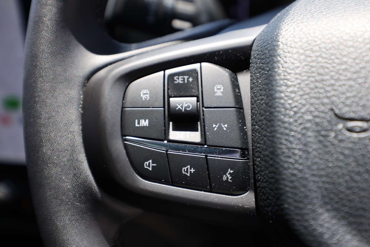 2025 Ford Ranger XLT  4X4 2.0L