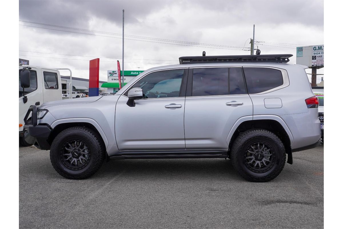 2024 Toyota Landcruiser VX FJA300R