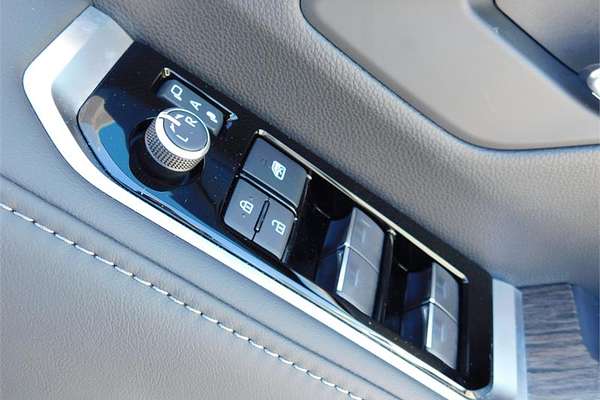 2024 Toyota Landcruiser VX FJA300R