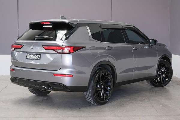 2023 Mitsubishi Outlander LS ZM