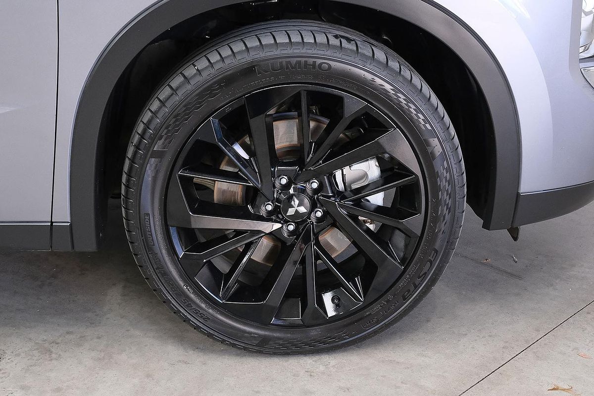 2023 Mitsubishi Outlander LS ZM