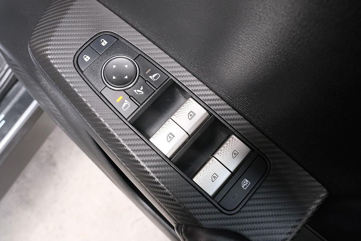 2023 Mitsubishi Outlander LS ZM