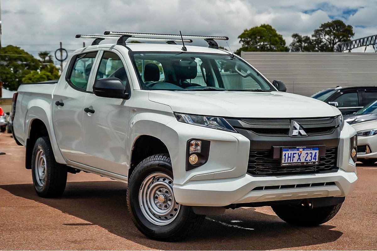 2021 Mitsubishi Triton GLX MR 4X4