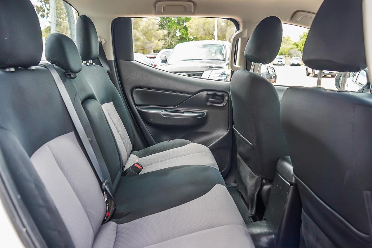 2021 Mitsubishi Triton GLX MR 4X4