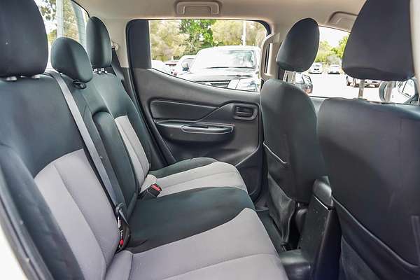 2021 Mitsubishi Triton GLX MR 4X4